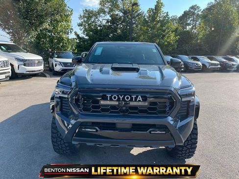 Used 2025 Toyota Tacoma TRD Pro AWD/4WD image 10