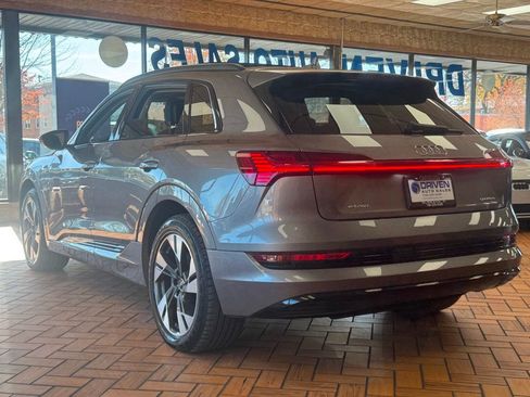 Used 2021 Audi e-tron Premium w/ Convenience Plus Package image 6