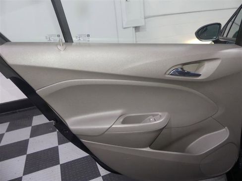 Used 2018 Chevrolet Cruze LS FWD image 24