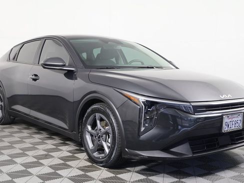 Used 2025 Kia K4 FWD image 3