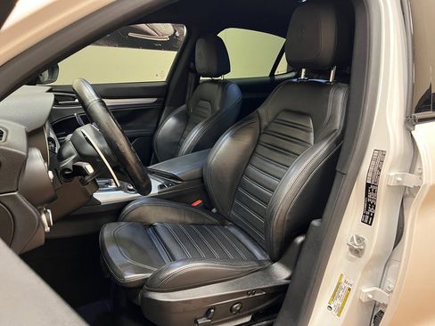 Used 2018 Alfa Romeo Stelvio Ti Sport image 30