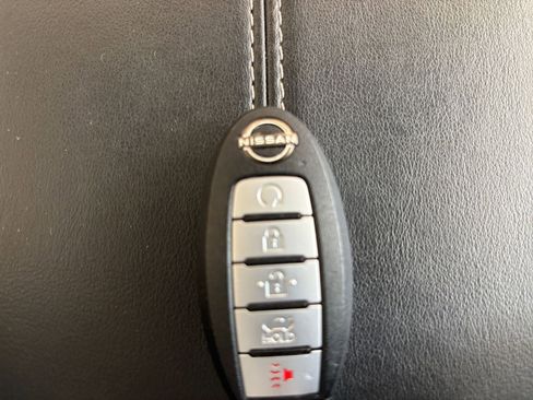 Used 2025 Nissan Altima 2.5 SV image 24