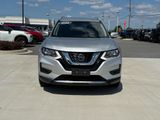 Used 2020 Nissan Rogue SV image 2