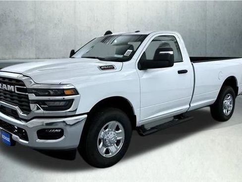 Used 2020 RAM 2500 Tradesman w/ Chrome Appearance Group AWD/4WD image 1