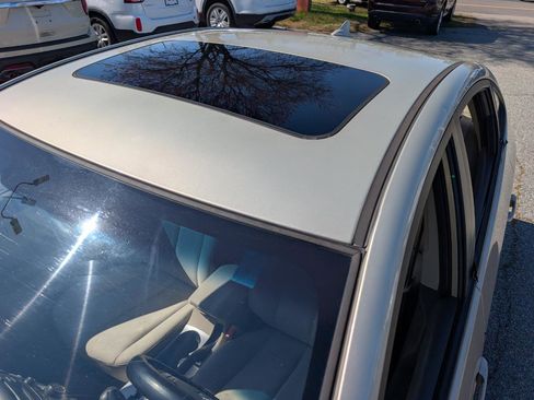 Used 2009 Hyundai Elantra GLS image 10