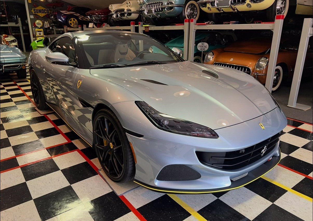 Used 2022 Ferrari Portofino M RWD image 11