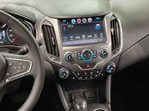 Used 2017 Chevrolet Cruze LT w/ Sun And Sound Package FWD image 13