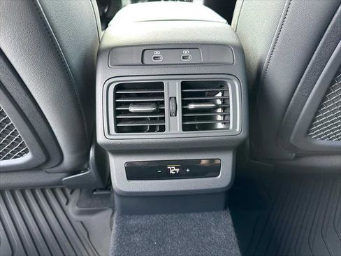 New 2025 Audi Q5 Premium image 32