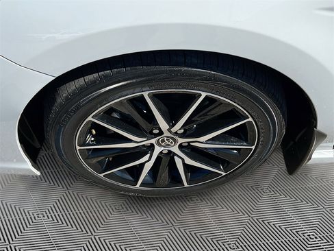 Used 2024 Toyota Camry SE image 28