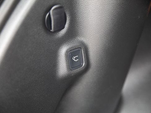 Used 2022 Jeep Compass Latitude AWD/4WD image 25