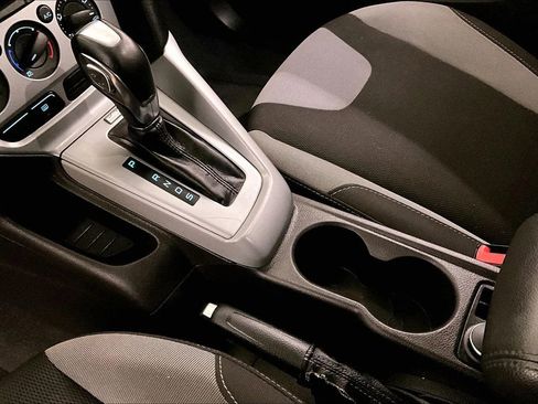 Used 2012 Ford Focus SE image 16