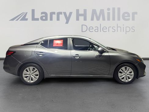 Certified 2023 Nissan Sentra S image 6