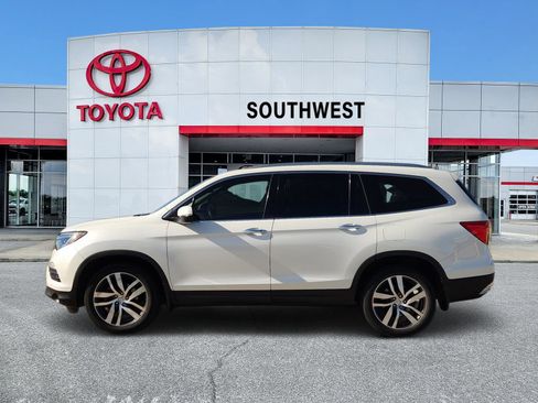 Used 2016 Honda Pilot Touring image 3