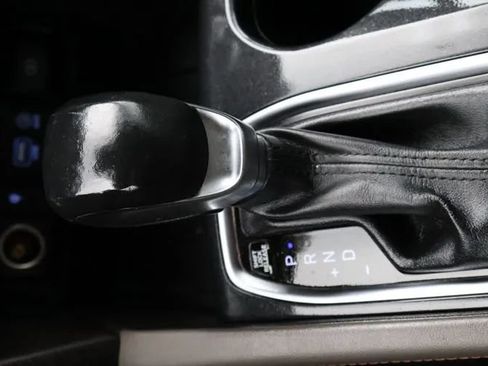 Used 2019 Hyundai Santa Fe AWD image 36