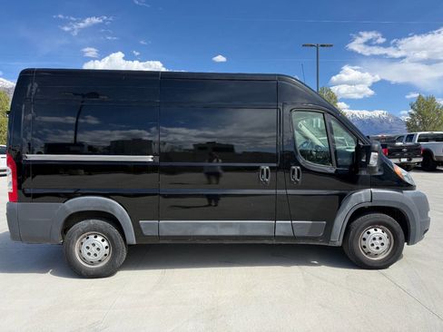 Used 2015 RAM ProMaster 2500 w/ Cargo Convenience Group image 3
