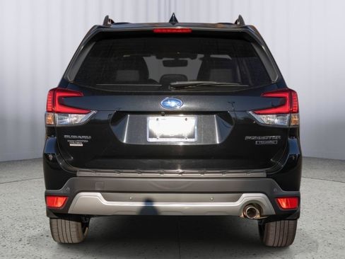 Used 2020 Subaru Forester Touring image 22
