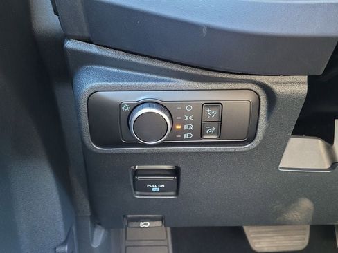 New 2025 Ford Bronco Base image 38