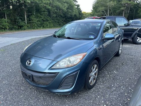 Used 2011 MAZDA MAZDA3 i Touring FWD image 2