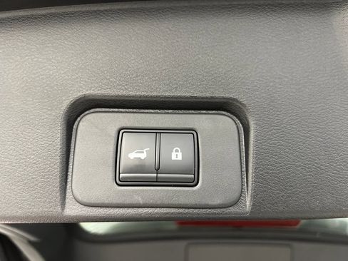 Used 2026 Nissan Rogue SL AWD/4WD image 39