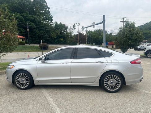 Used 2016 Ford Fusion Titanium FWD image 3