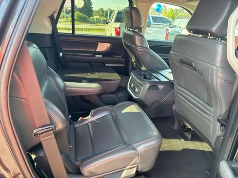 Certified 2025 Ford Expedition Active AWD/4WD image 63