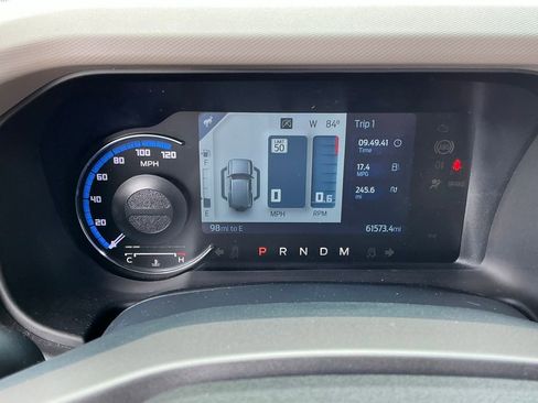 Certified 2022 Ford Bronco Wildtrak AWD/4WD image 34