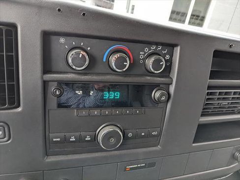 Used 2013 Chevrolet Express 1500 image 18