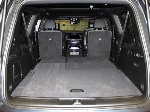 New 2025 Jeep Wagoneer L Series II image 41