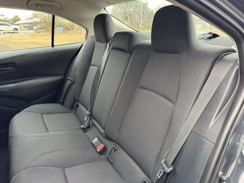 Used 2024 Toyota Corolla LE image 12