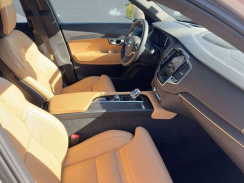 Certified 2024 Volvo XC90 B6 Ultimate w/ Protection Package Premier image 30