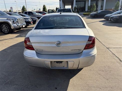 Used 2007 Buick LaCrosse CX image 6