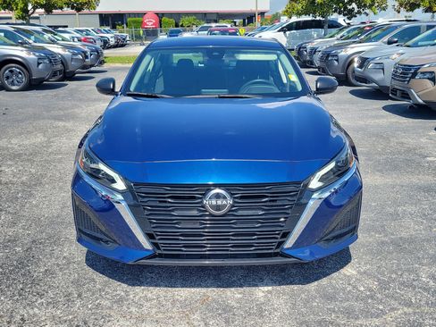 Certified 2024 Nissan Altima 2.5 S FWD image 2
