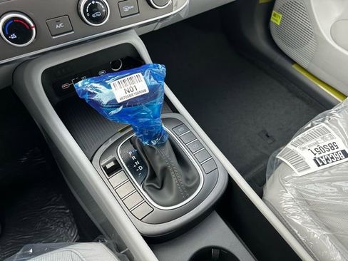 New 2026 Hyundai Kona SE AWD/4WD image 22