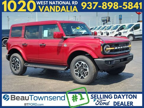 New 2026 Ford Bronco Outer Banks AWD/4WD image 1