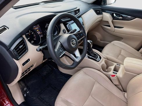 Used 2019 Nissan Rogue SL w/ Premium Package FWD image 25