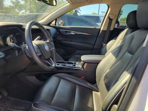 Used 2022 Buick Envision Essence w/ Safety Package FWD image 17