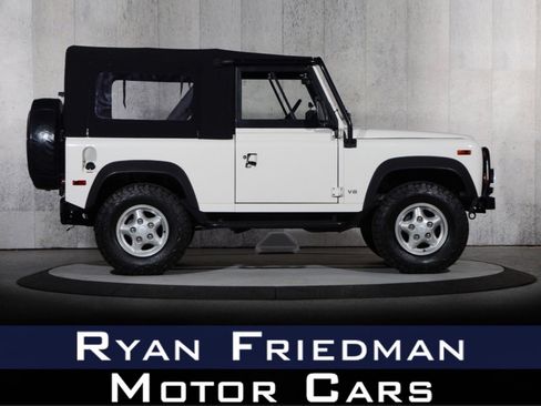 Used 1997 Land Rover Defender 90 AWD/4WD image 1