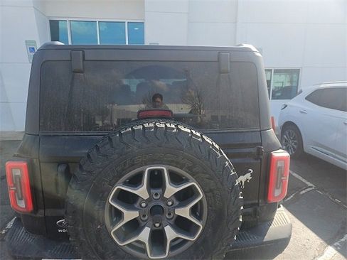 Used 2024 Ford Bronco Badlands image 5