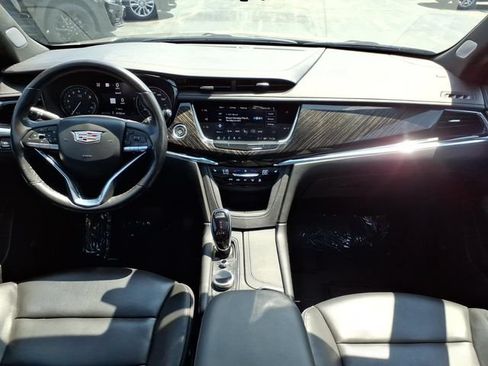Certified 2022 Cadillac XT6 Premium Luxury w/ Technology Package AWD/4WD image 19