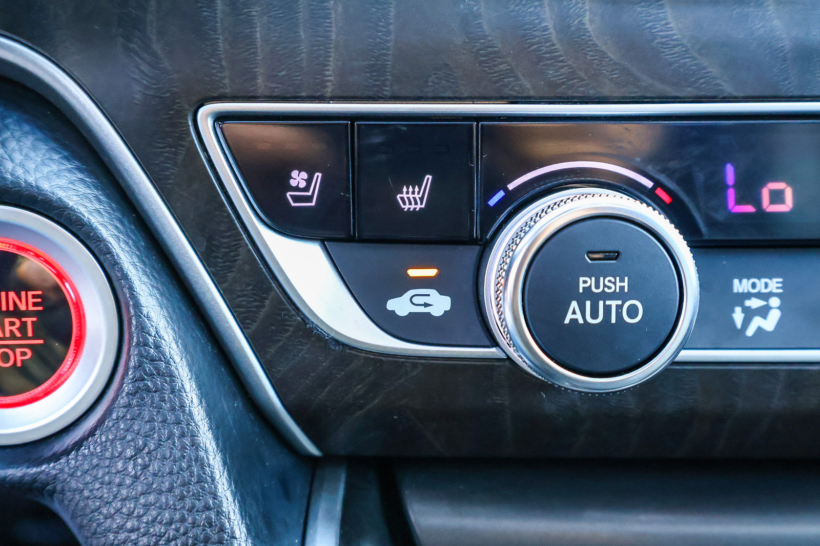Used 2018 Honda Accord Touring image 7