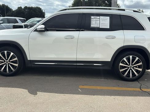 Used 2022 Mercedes-Benz GLB 250 image 4