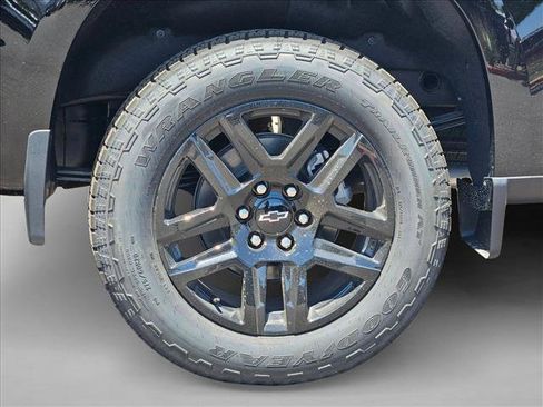 New 2026 Chevrolet Silverado 1500 High Country w/ Midnight Edition AWD/4WD image 11