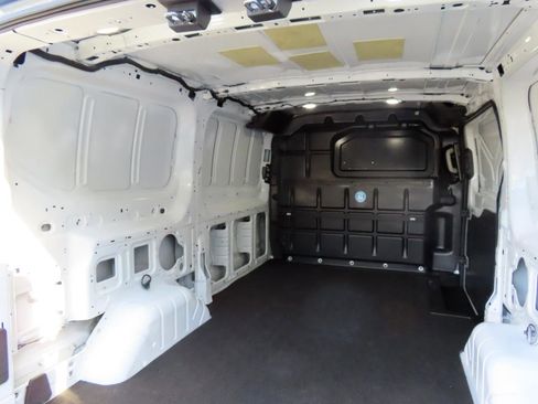 Used 2019 Ford Transit 250 130 Low Roof RWD image 20