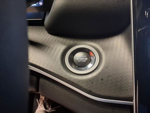 Used 2025 Jeep Grand Cherokee L Altitude image 19