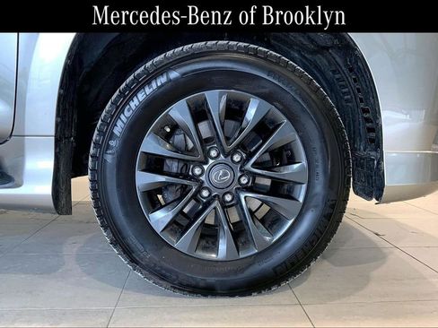 Used 2023 Lexus GX 460 Premium image 10