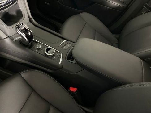 Certified 2024 Cadillac XT6 Sport w/ Technology Package image 12