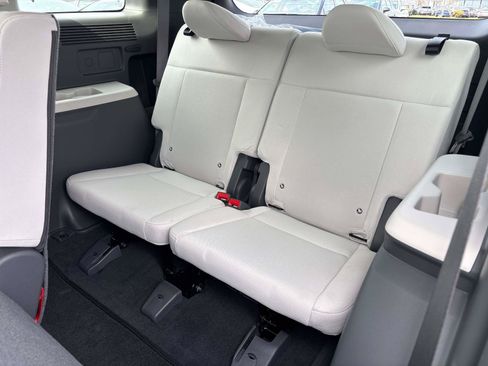 New 2026 Hyundai Santa Fe SE AWD/4WD image 7