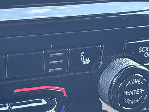 New 2025 Jeep Grand Cherokee Laredo X w/ Luxury Tech Group I image 24