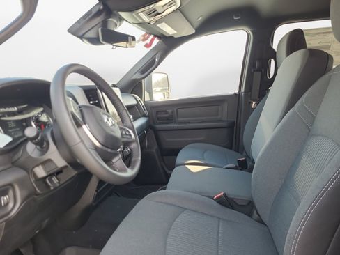 Used 2024 RAM 2500 Tradesman w/ Safety Group image 11