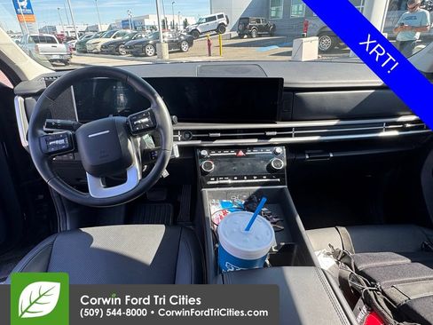 Used 2025 Hyundai Santa Fe XRT AWD/4WD image 5